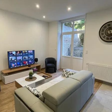 Au Jardin De La Basilique