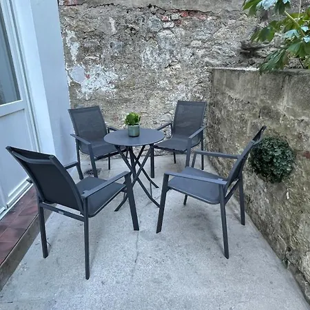 Au Jardin De La Basilique * Boulogne-sur-Mer