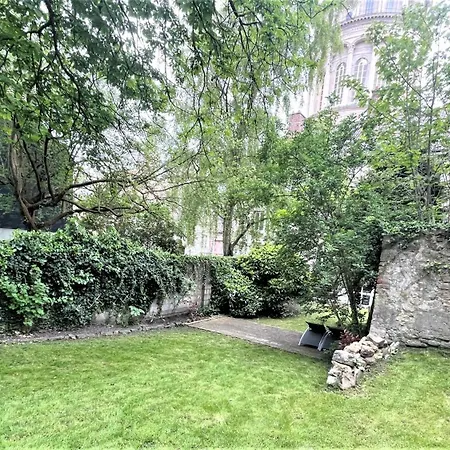 Au Jardin De La Basilique Boulogne-sur-Mer