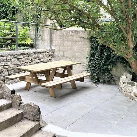 Apartamento Au Jardin De La Basilique *