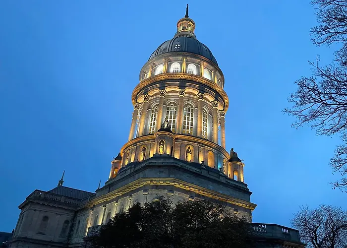 Au Jardin De La Basilique *